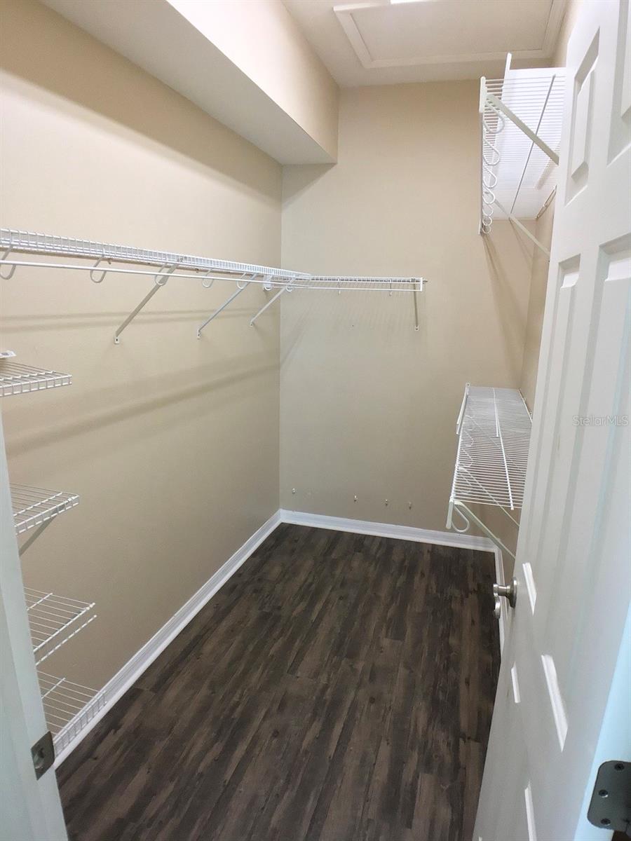 8539 DEER CHASE DR — photo 30