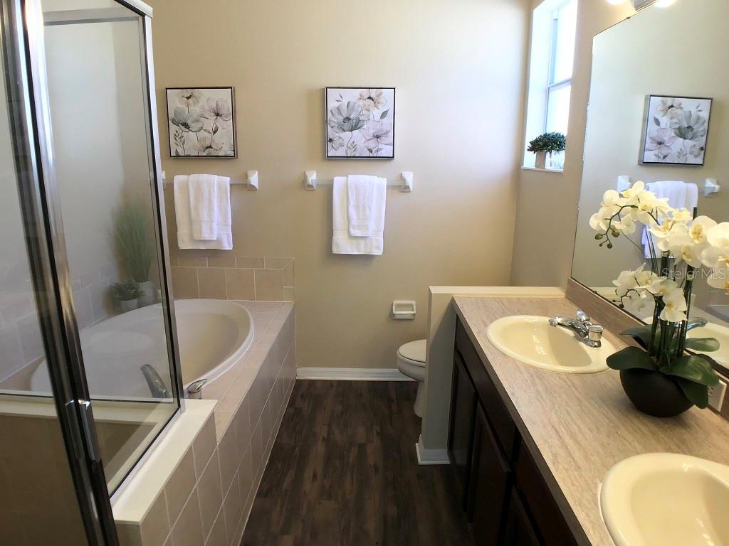 8539 DEER CHASE DR — photo 28