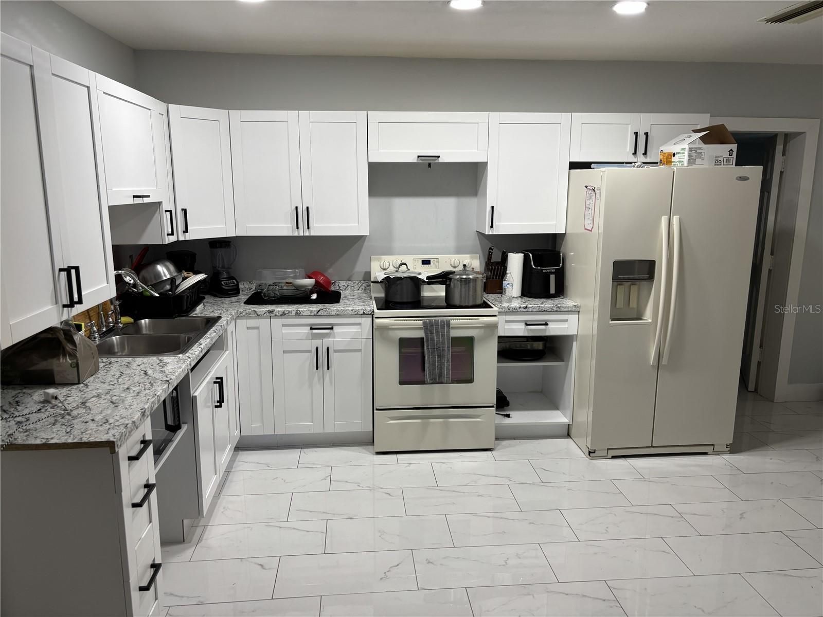 1347 BUCKINGHAM DR — photo 10