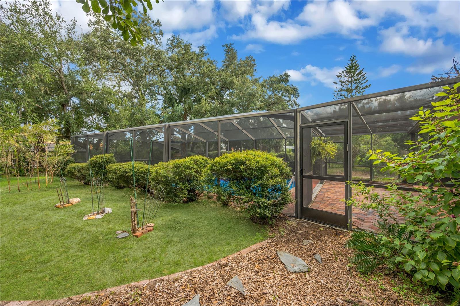 1708 WOODBINE DR — photo 61