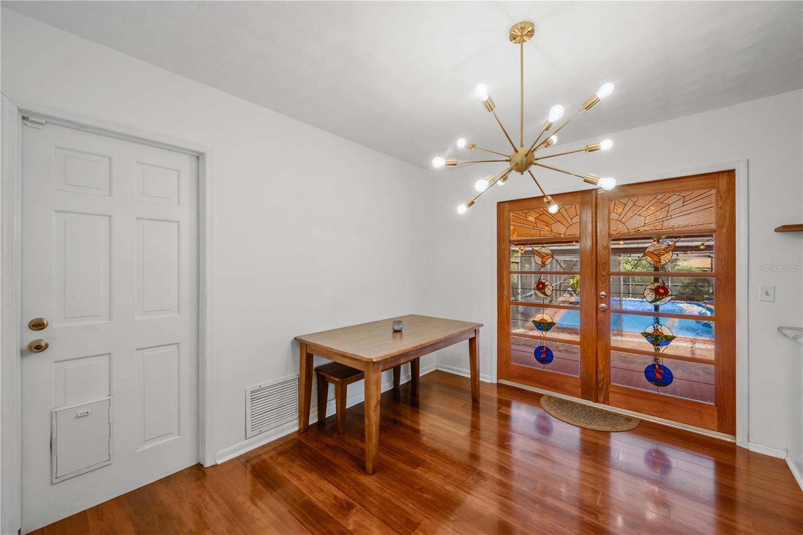 1708 WOODBINE DR — photo 14