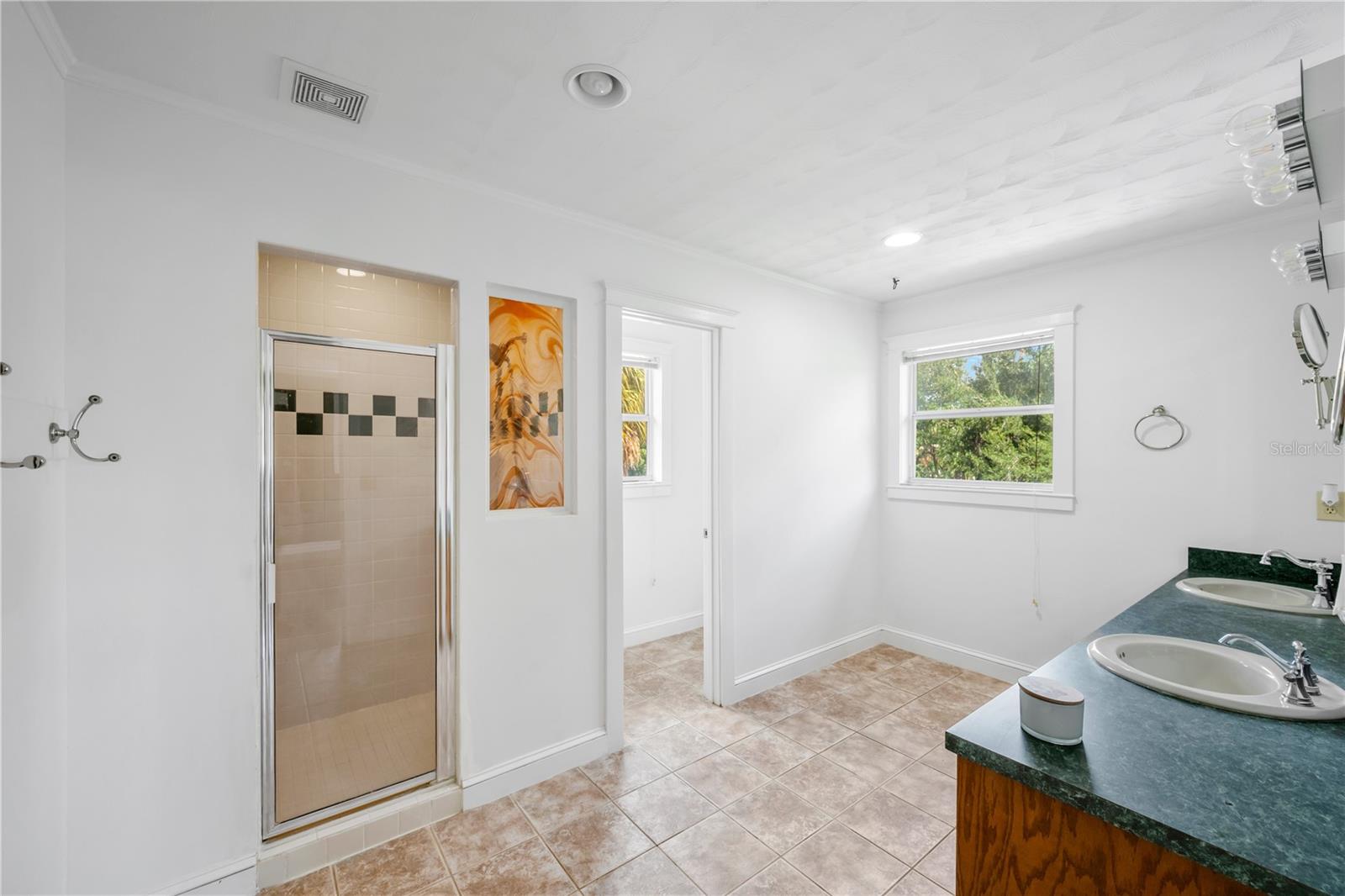 1708 WOODBINE DR — photo 31