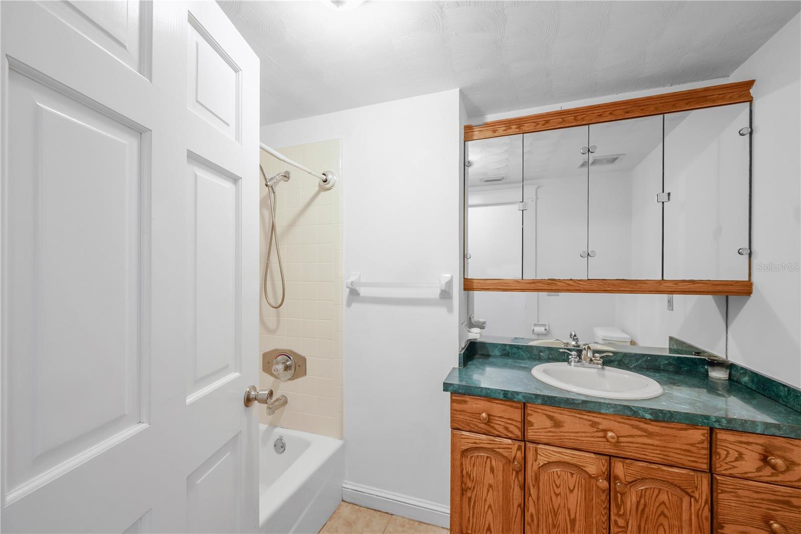 1708 WOODBINE DR — photo 20