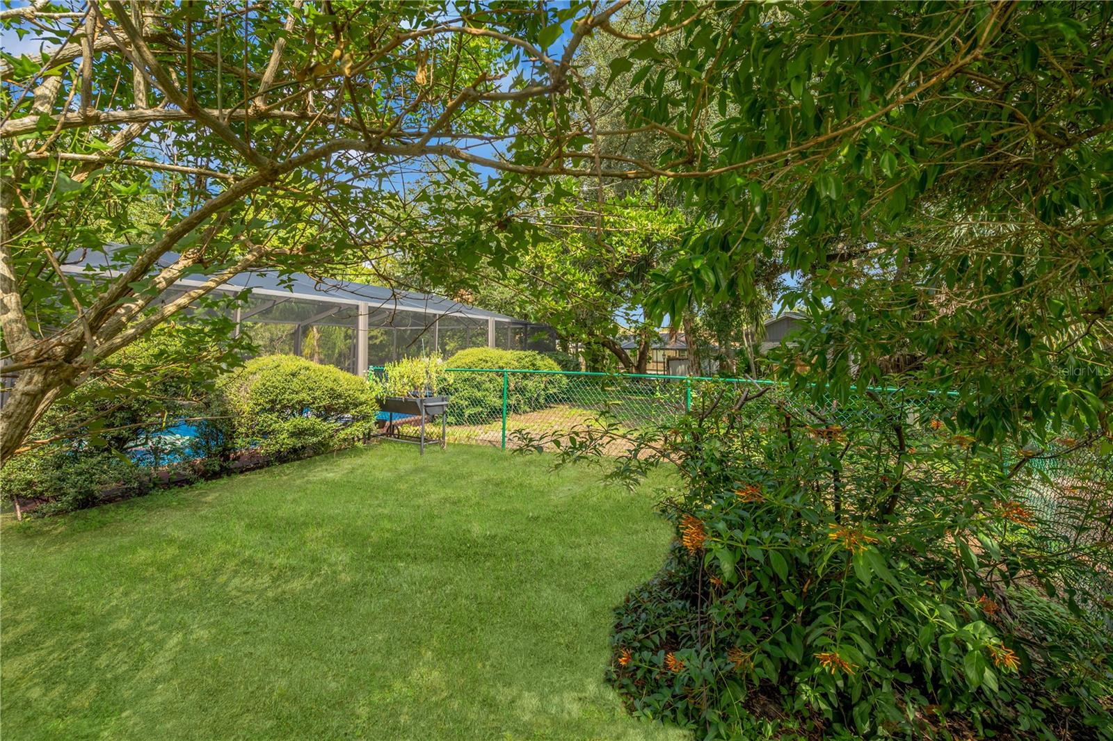 1708 WOODBINE DR — photo 43