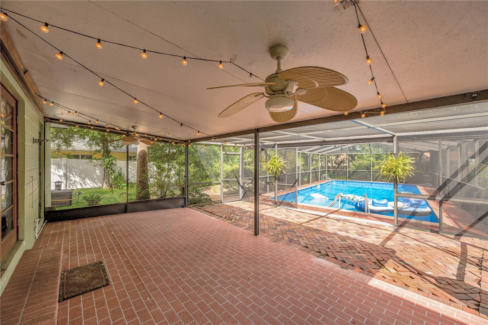 1708 WOODBINE DR — photo 37