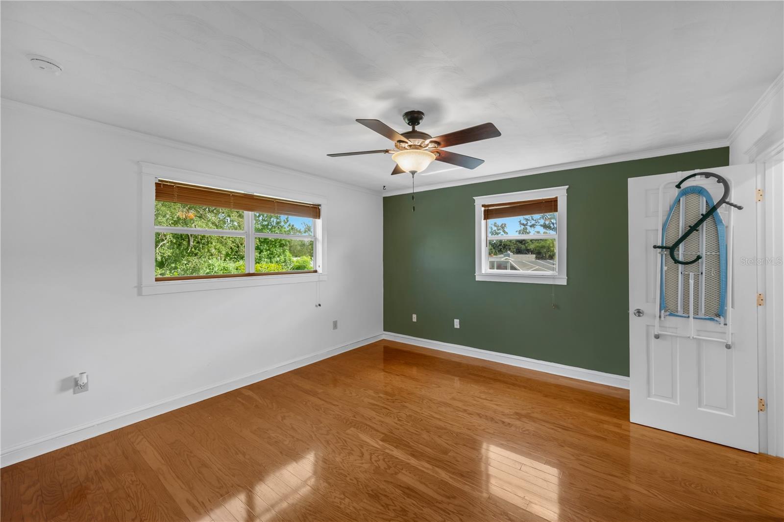 1708 WOODBINE DR — photo 29