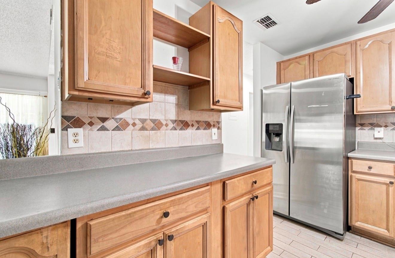 1932 GREGORY DR — photo 18