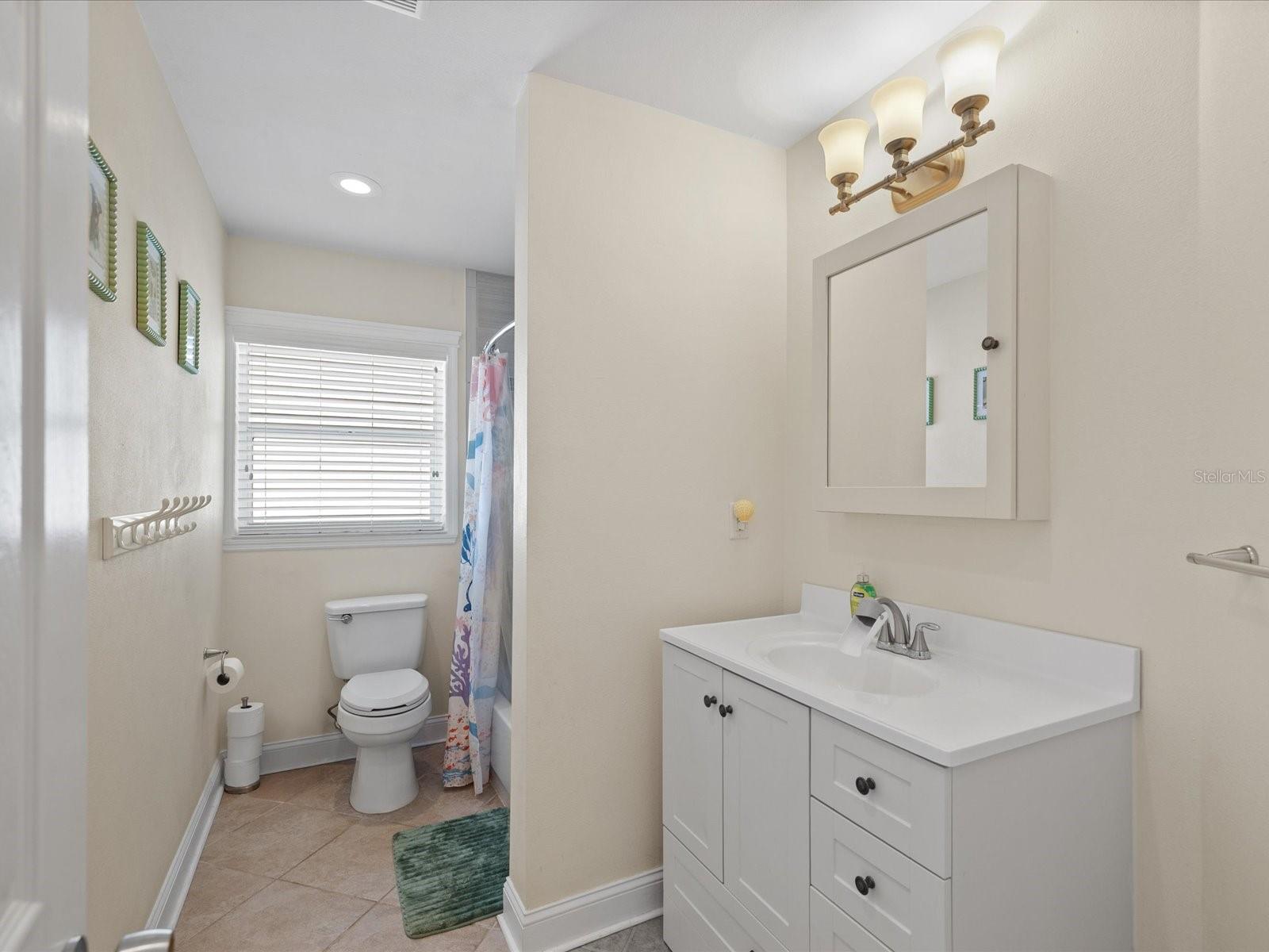 118 LIVE OAK LN — photo 25