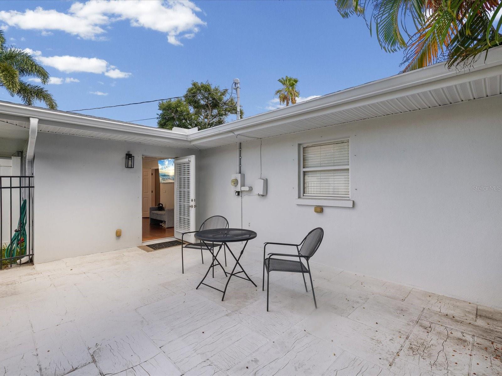 118 LIVE OAK LN — photo 18