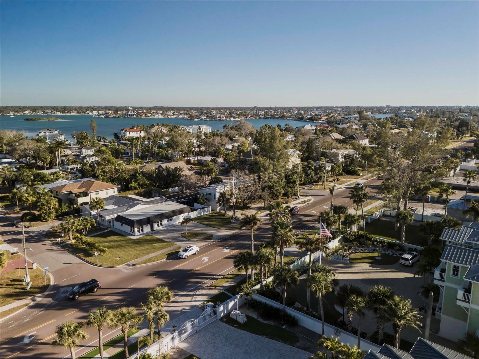 705 GULF BLVD — photo 29