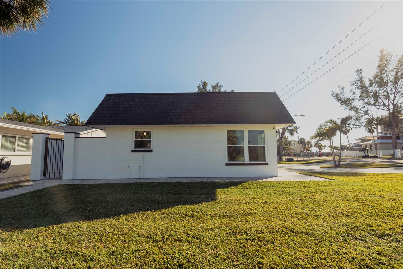 705 GULF BLVD — photo 24