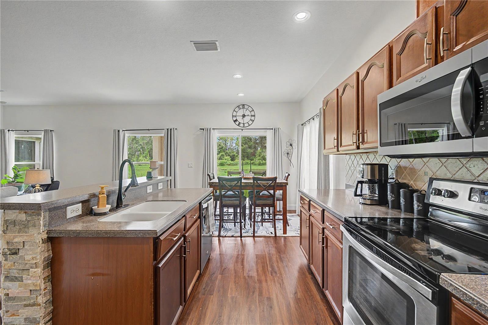 9837 JASMINE BROOK CIR — photo 20