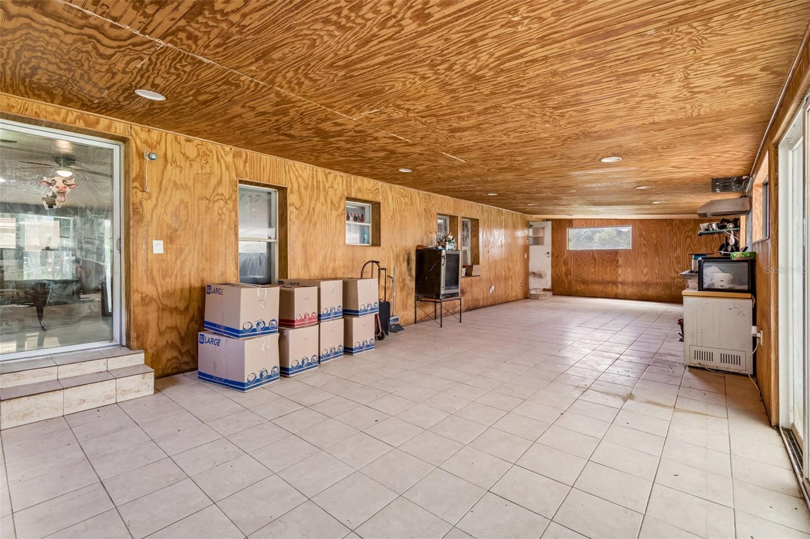 18020 RIGSBY RD — photo 17