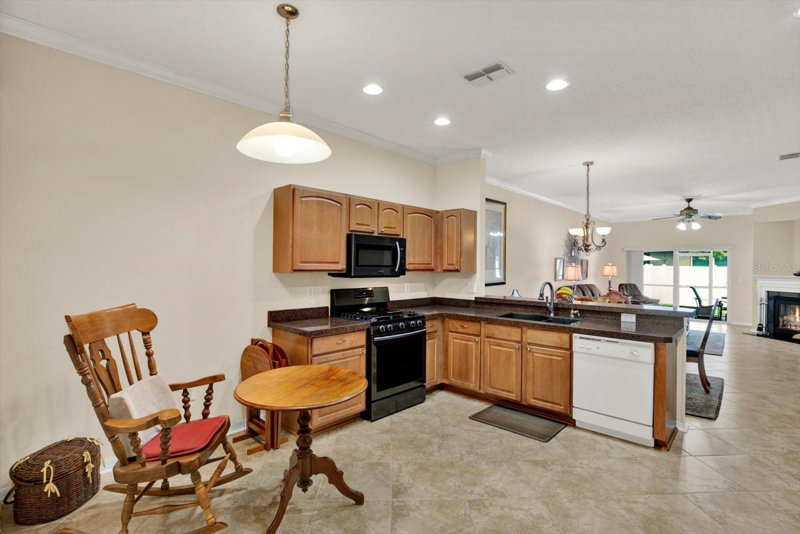 19343 HASKELL PL — photo 10