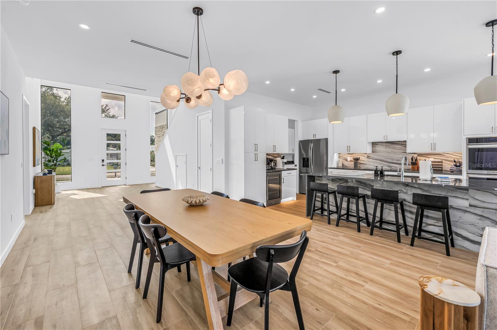 2345 TEMPLE ST — photo 10