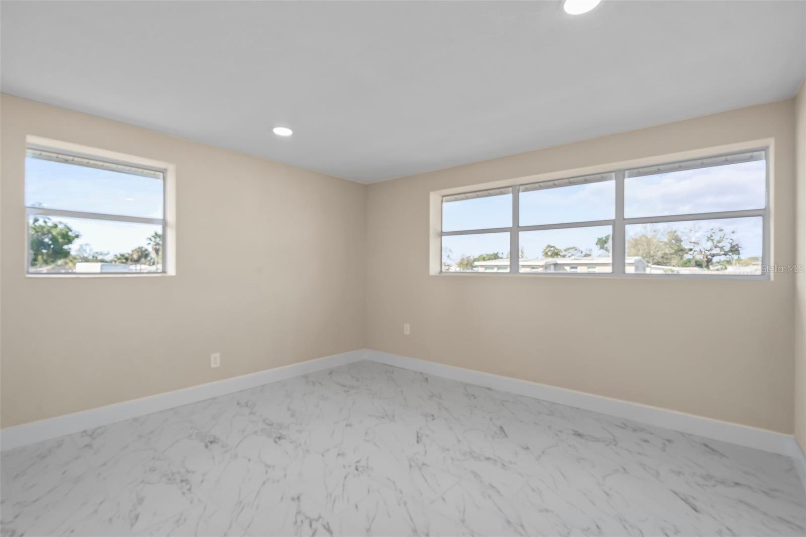 6211 CORNELL RD — photo 16