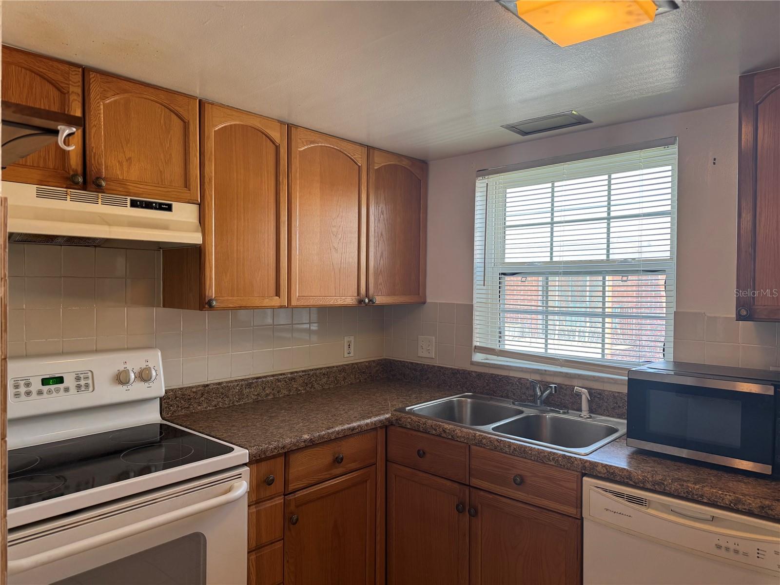 8542 10TH ST N #C — photo 3