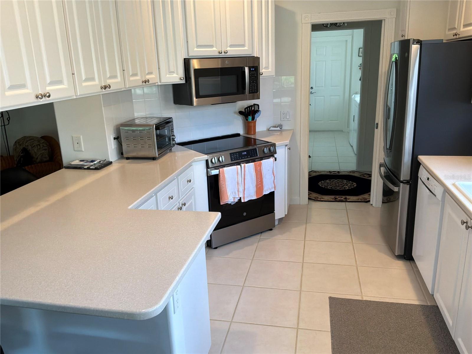 7562 QUINTO DR — photo 11