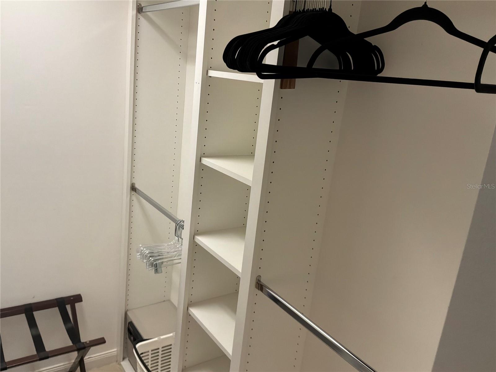 7562 QUINTO DR — photo 22