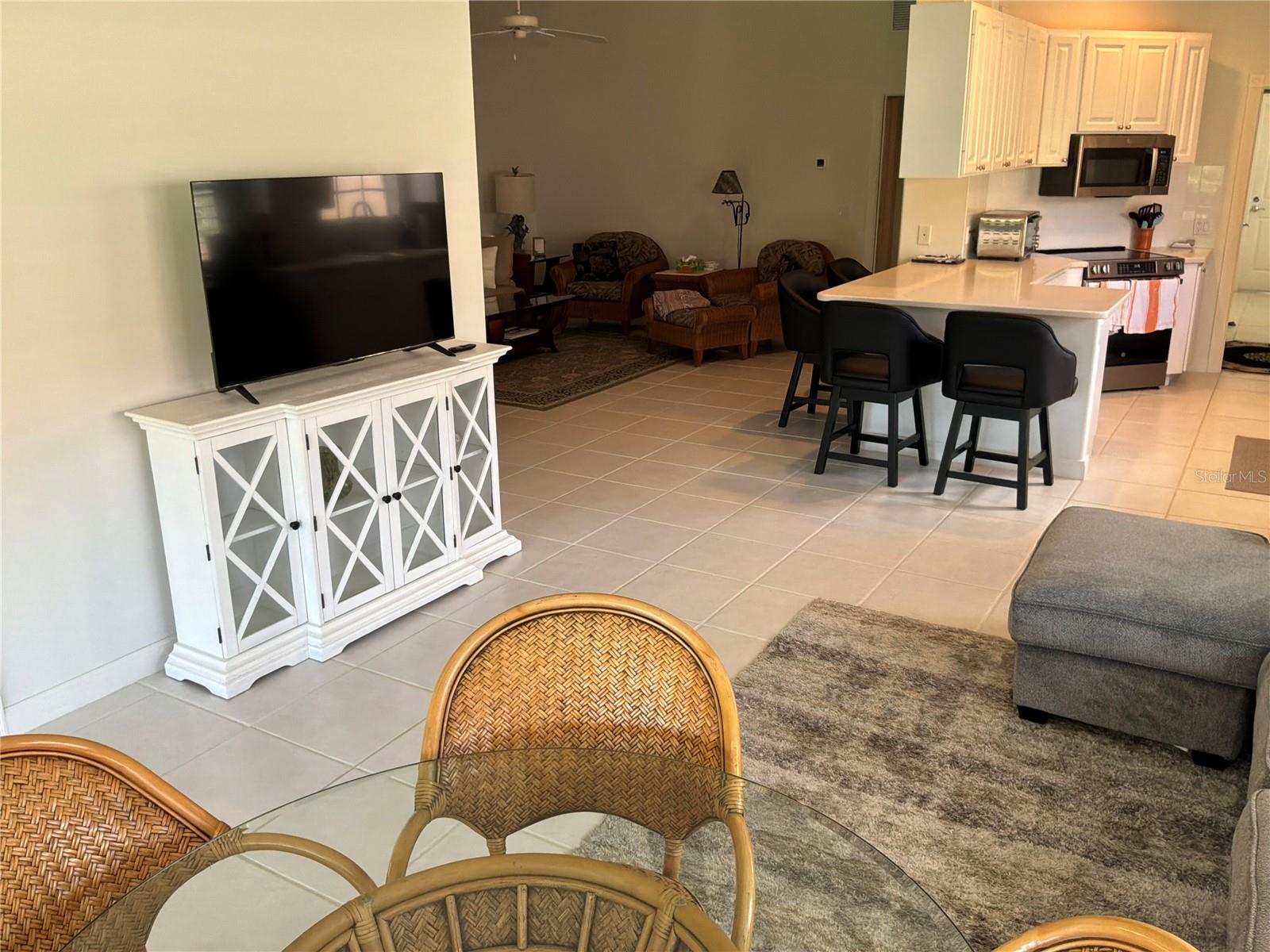 7562 QUINTO DR — photo 15