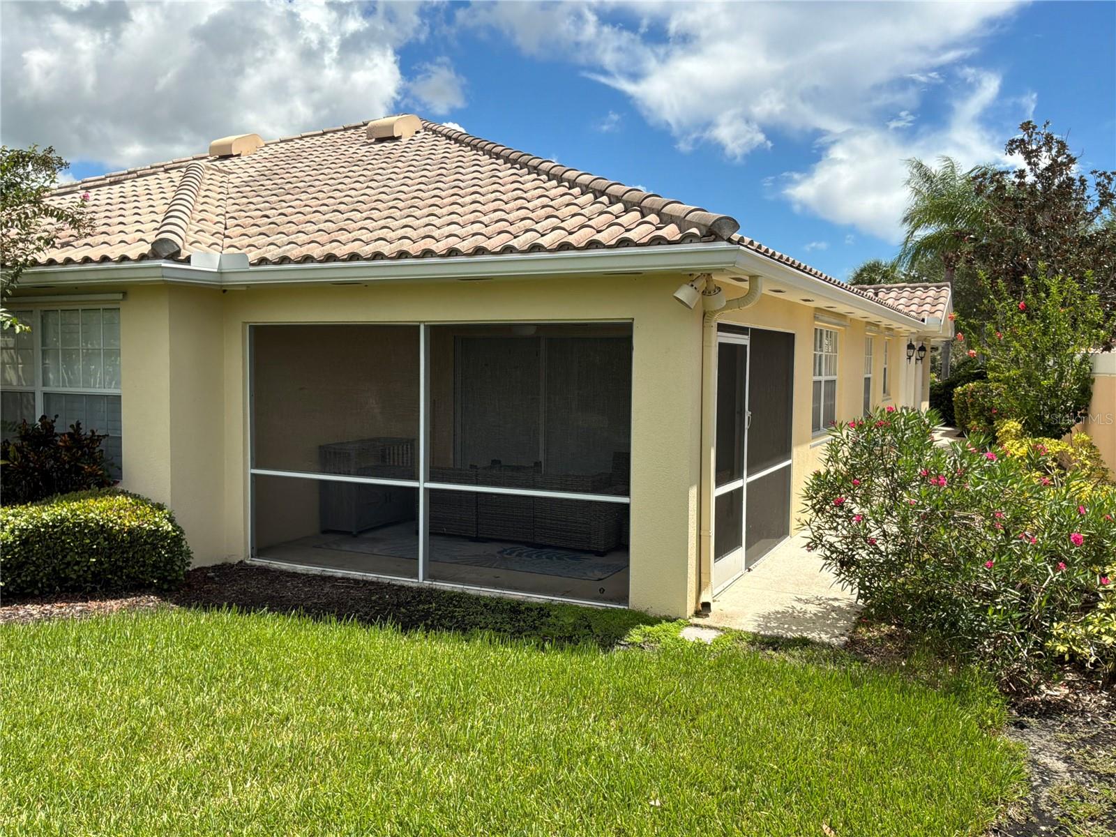 7562 QUINTO DR — photo 25