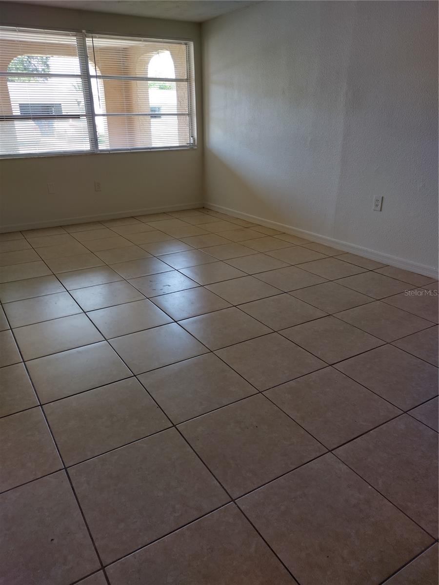 5620 ANDREA DR — photo 10