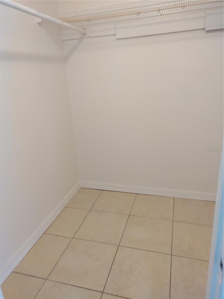 5620 ANDREA DR — photo 13