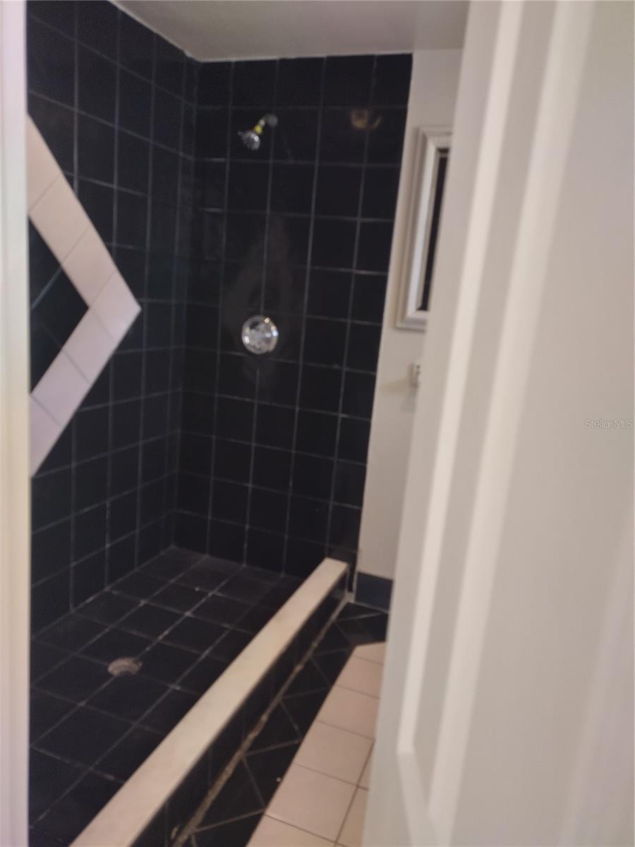 5620 ANDREA DR — photo 17