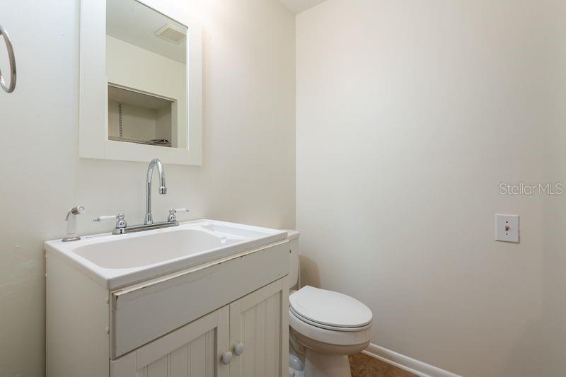 819 OAK PARK PL — photo 10