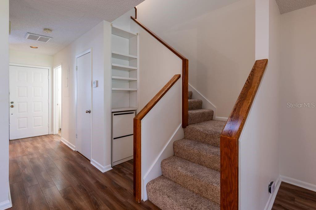 819 OAK PARK PL — photo 9