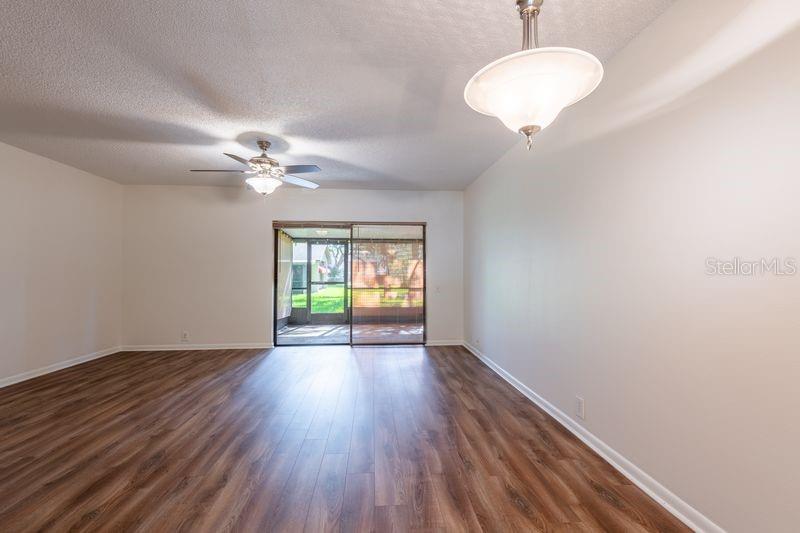 819 OAK PARK PL — photo 16