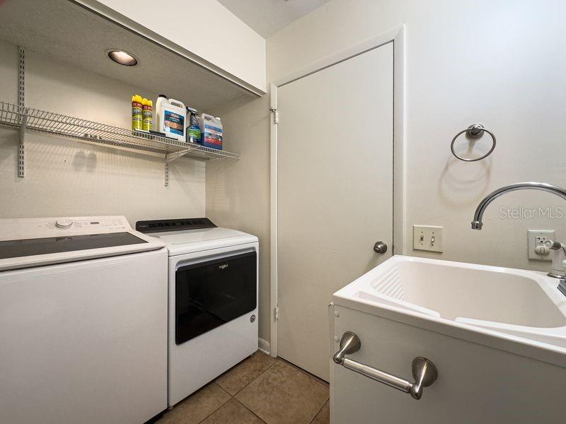 819 OAK PARK PL — photo 11