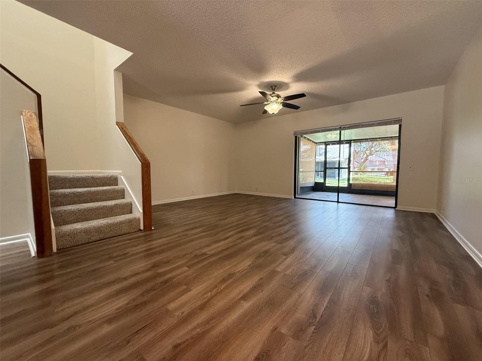 819 OAK PARK PL — photo 17