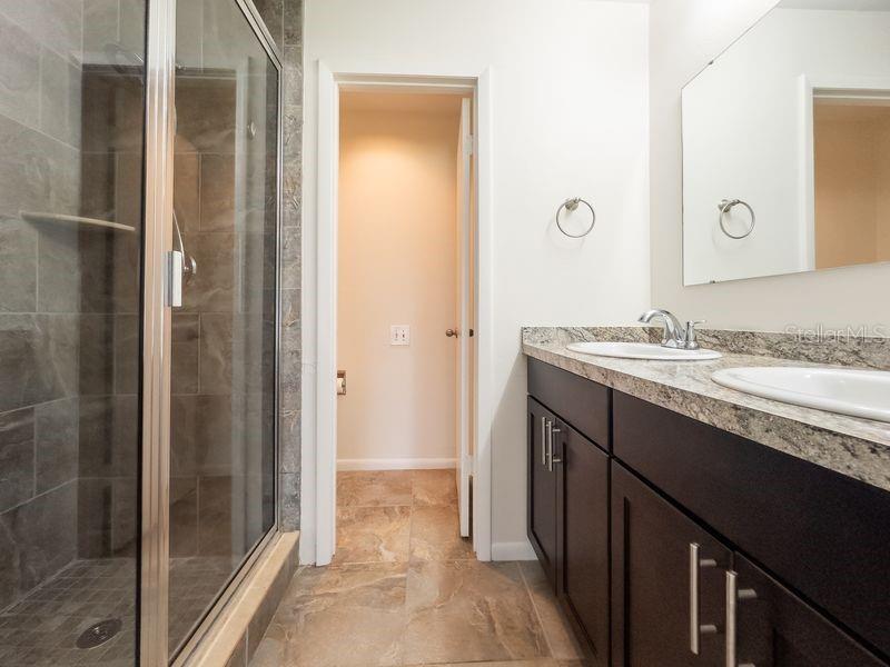 819 OAK PARK PL — photo 29