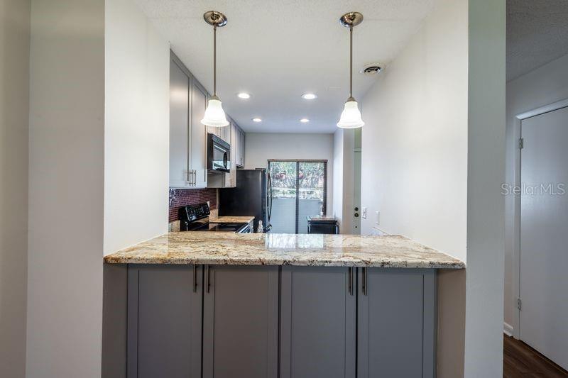 819 OAK PARK PL — photo 8