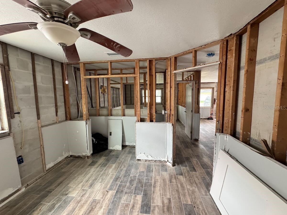 5451 BAYOU GRANDE BLVD NE — photo 8