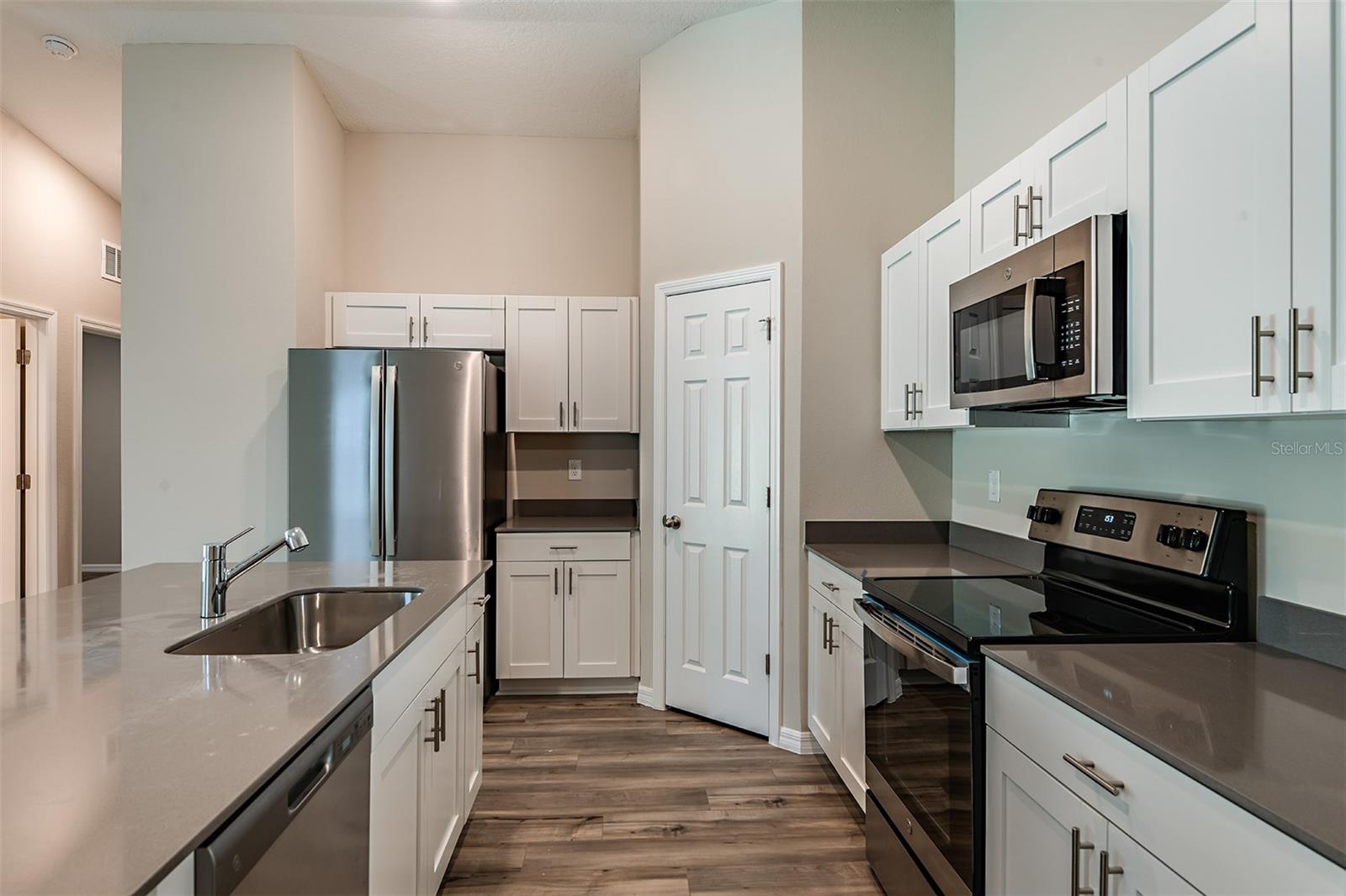 15164 MAUDE LANDING LOOP — photo 9