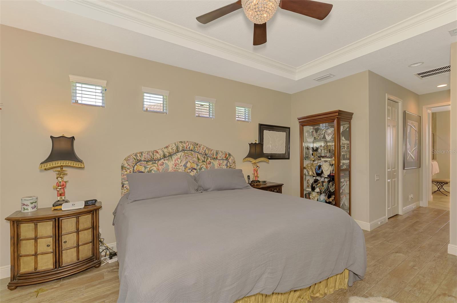 708 ROSEMARY CIR — photo 35