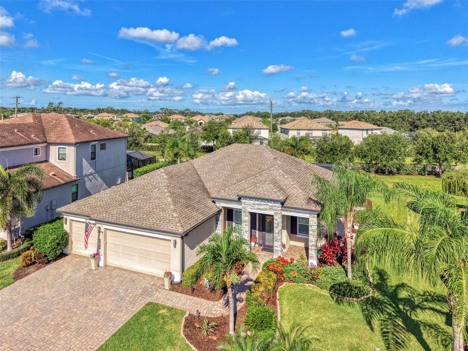 708 ROSEMARY CIR — photo 3