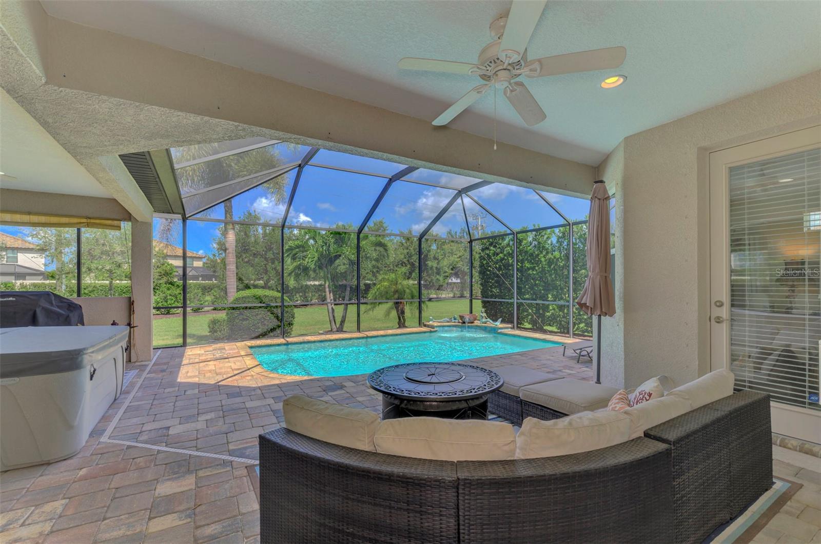 708 ROSEMARY CIR — photo 43