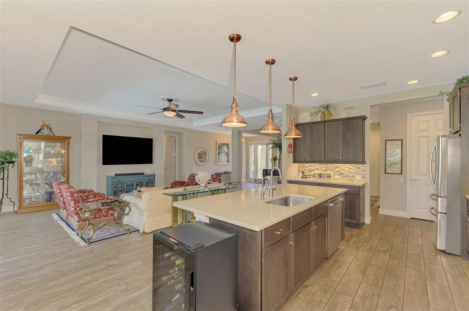 708 ROSEMARY CIR — photo 11