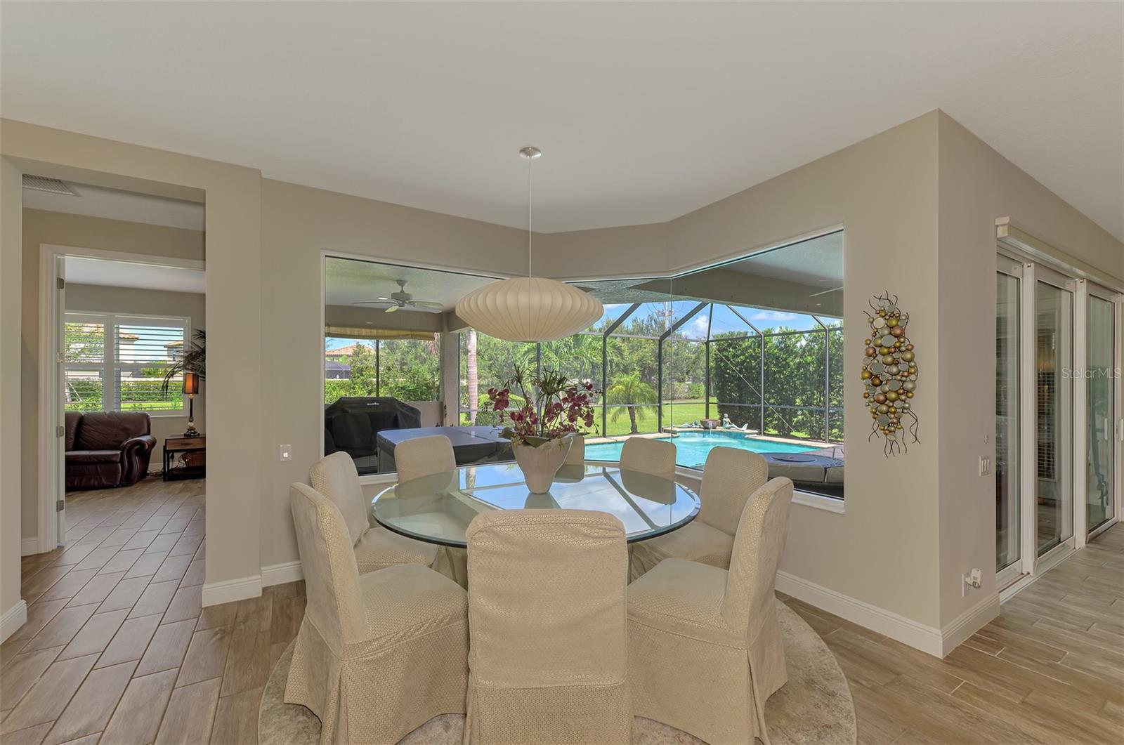 708 ROSEMARY CIR — photo 31