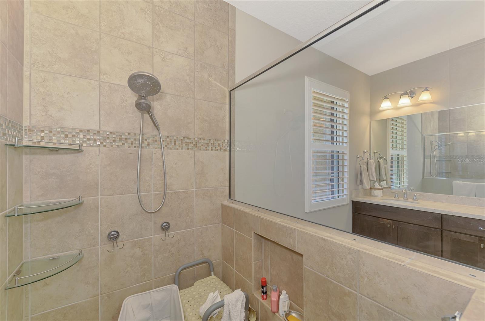 708 ROSEMARY CIR — photo 39