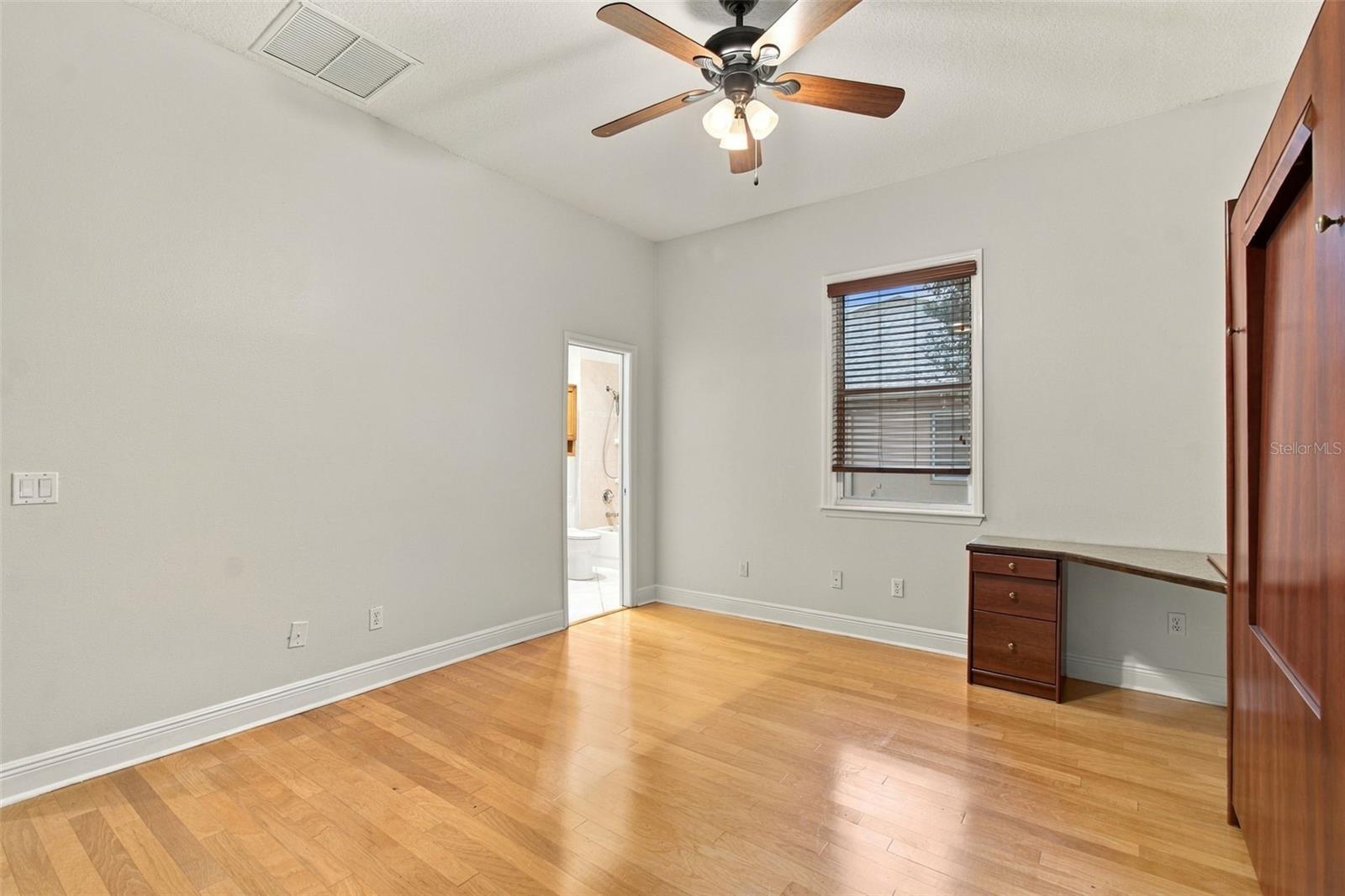 816 CITRUS WOOD LN — photo 38