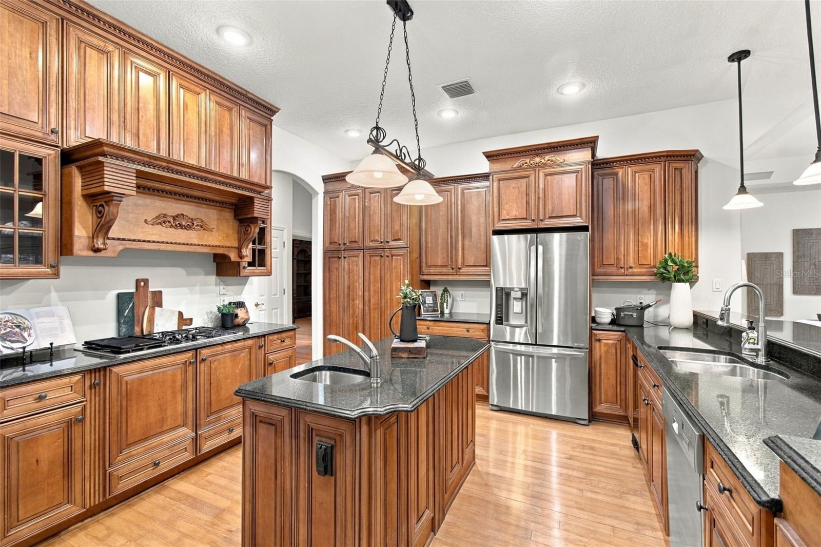 816 CITRUS WOOD LN — photo 18