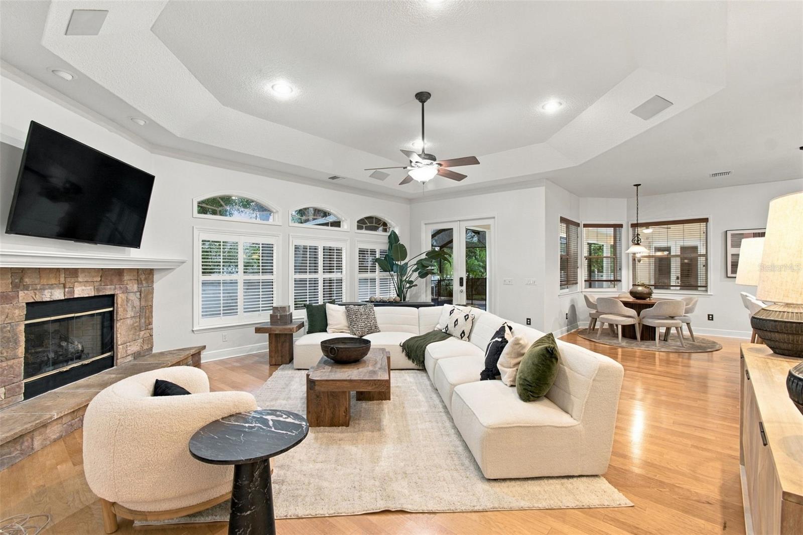 816 CITRUS WOOD LN — photo 31