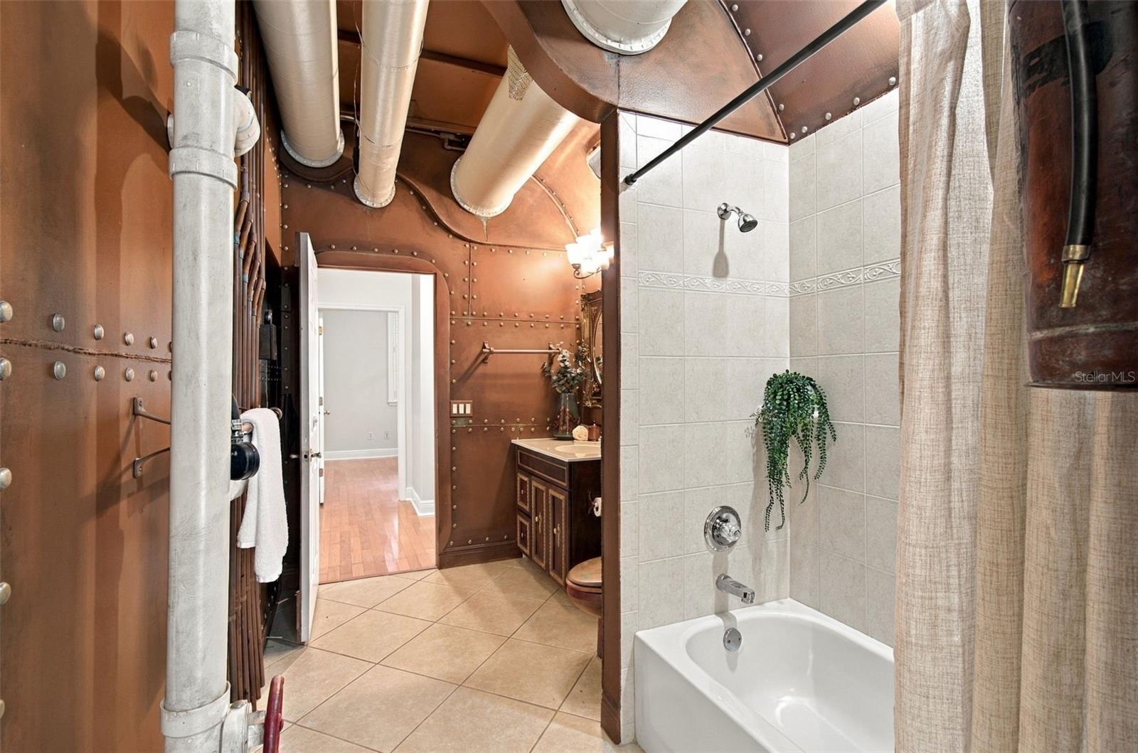 816 CITRUS WOOD LN — photo 48