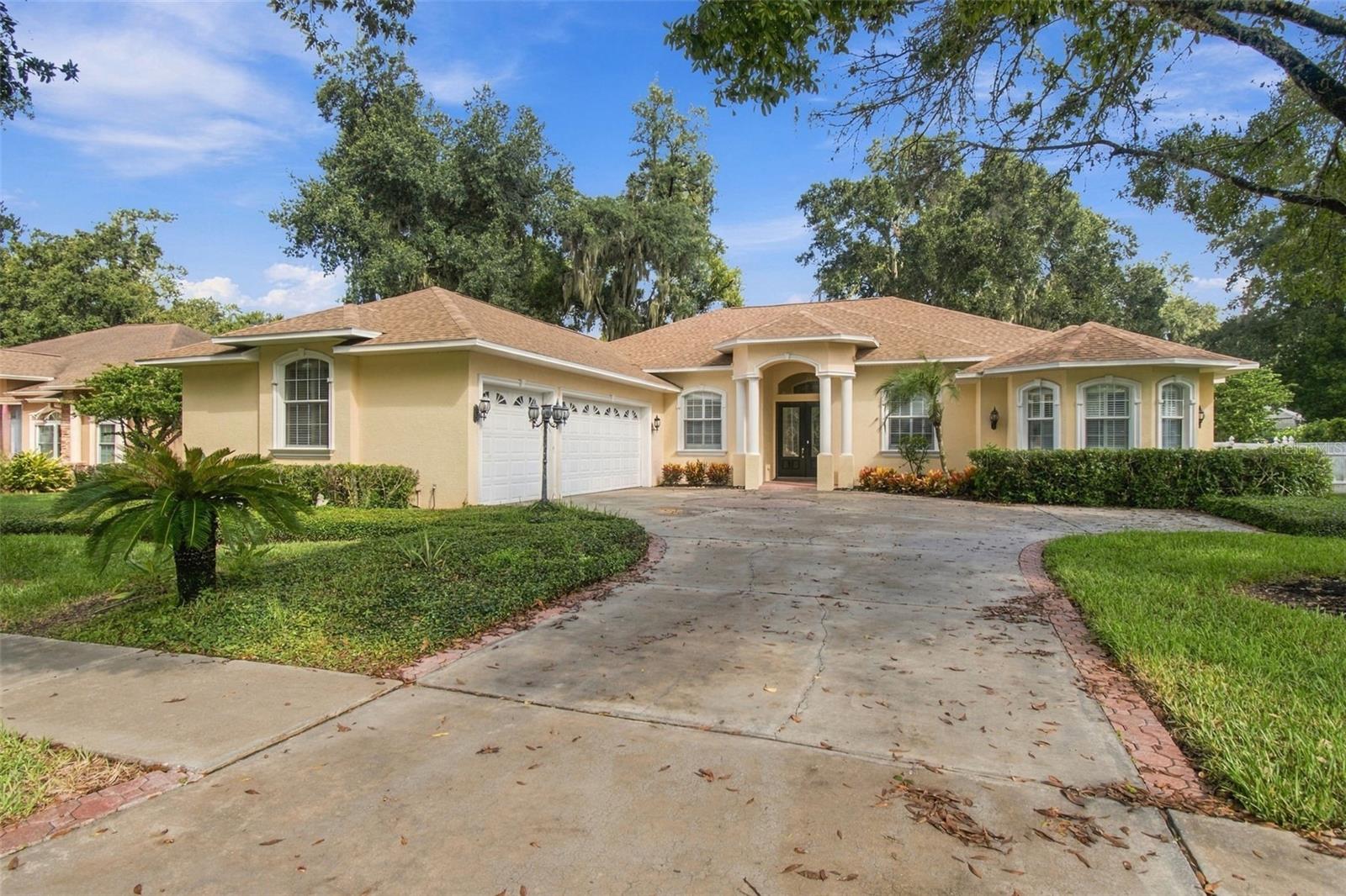 816 CITRUS WOOD LN — photo 2