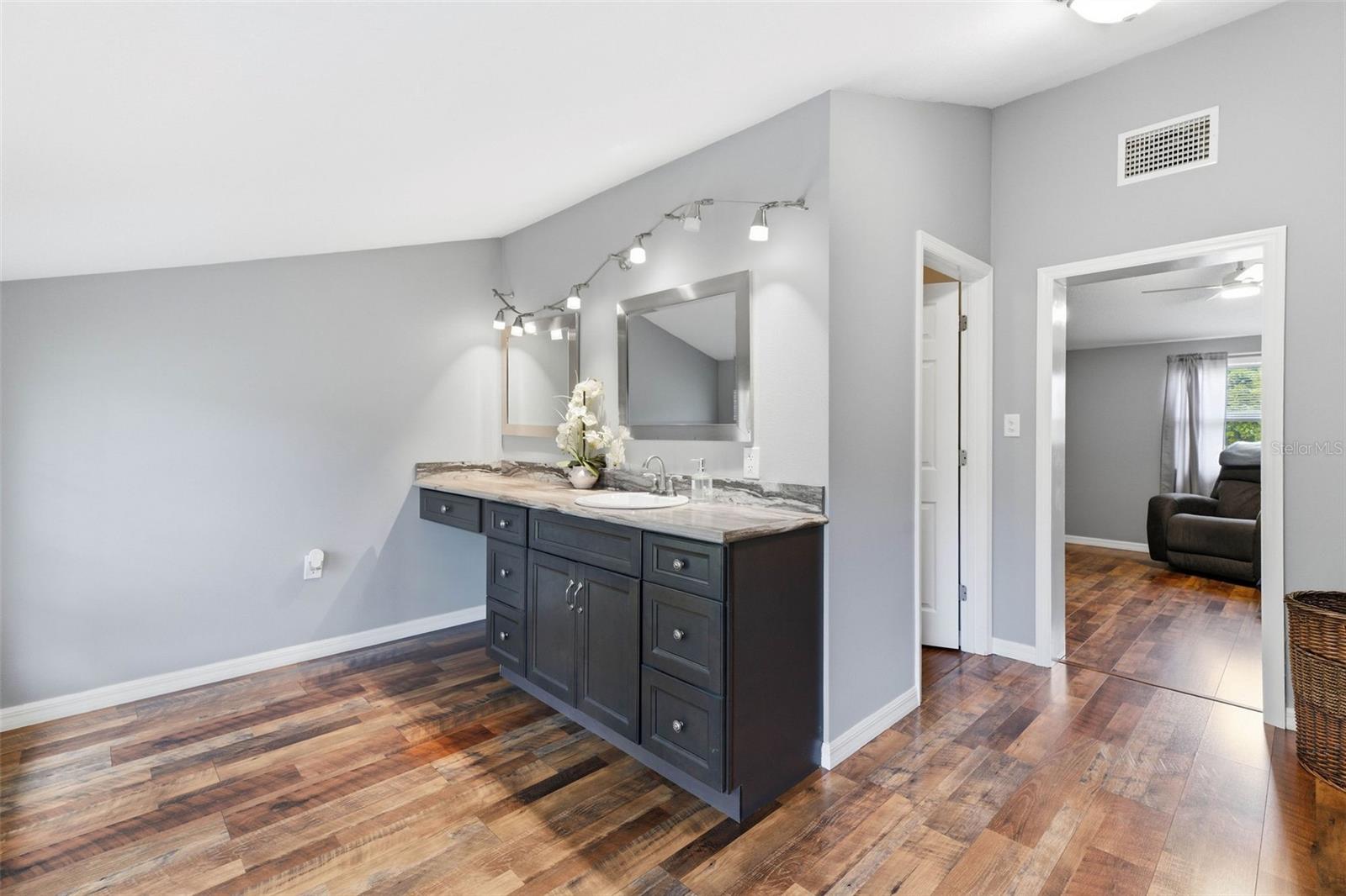 14404 AMY LN — photo 12