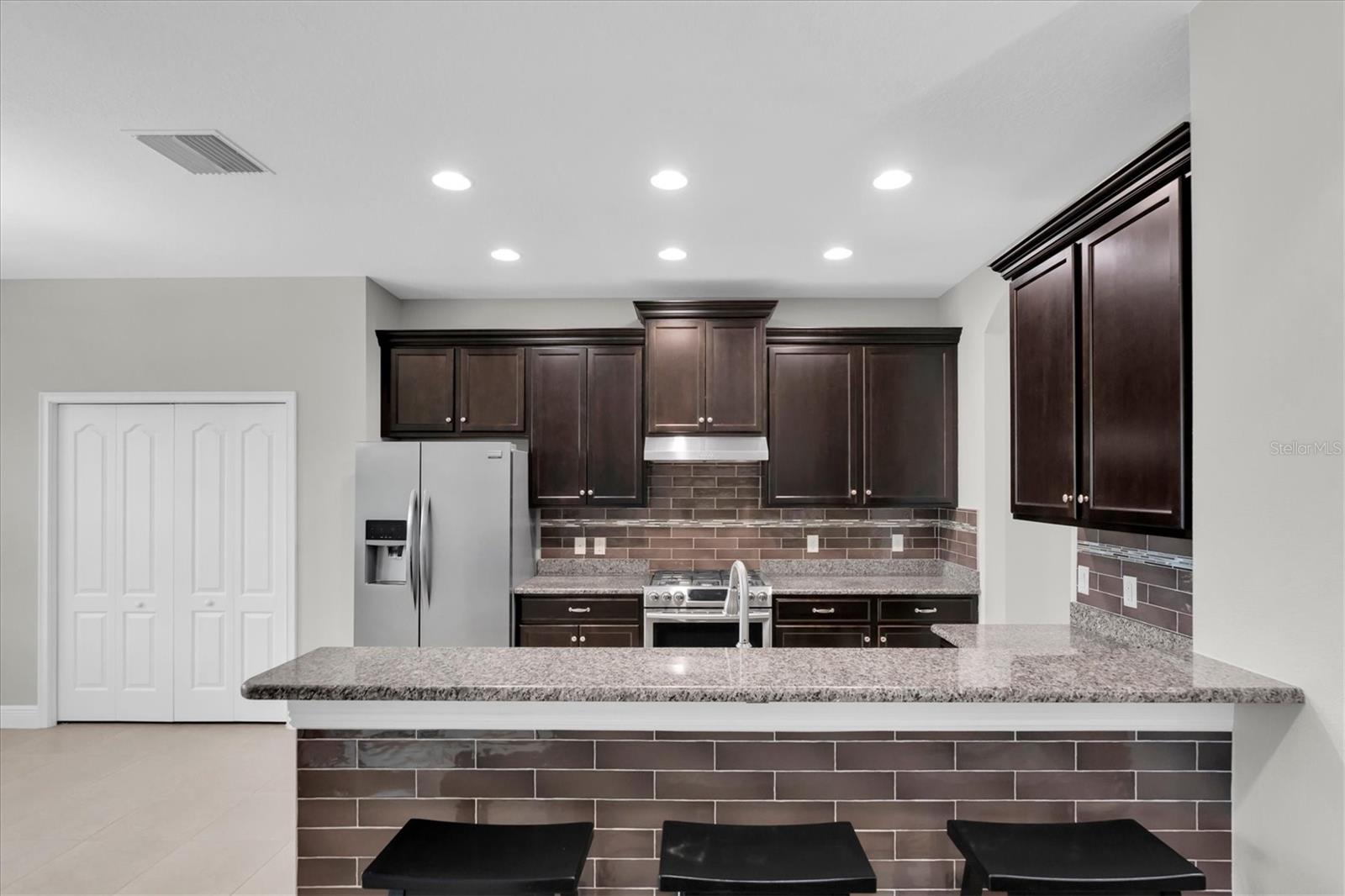 8454 MAY PORT CT — photo 12